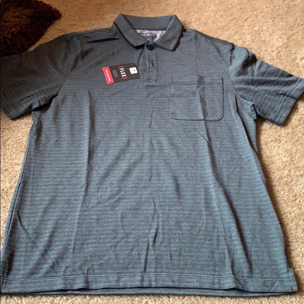 NWT Van Heusen Classic Fit Tee